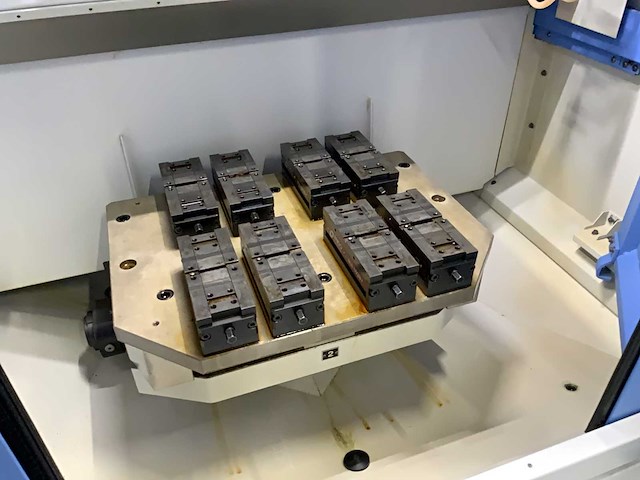 2017 chiron dz 12 w high speed plus verticale machinecentra - afbeelding 17 van  19