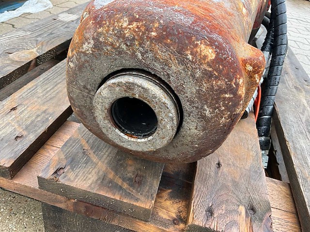 2017 cseri 4510450 hydraulische sloophamer - afbeelding 7 van  8
