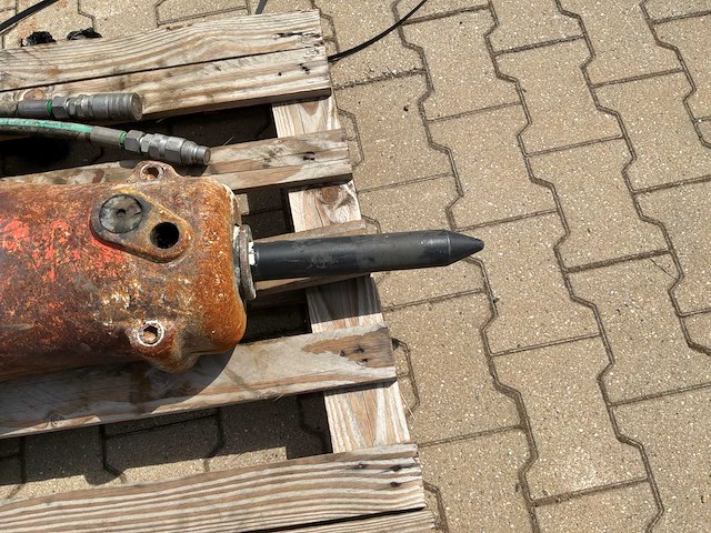 2017 cseri 4510450 hydraulische sloophamer - afbeelding 8 van  9