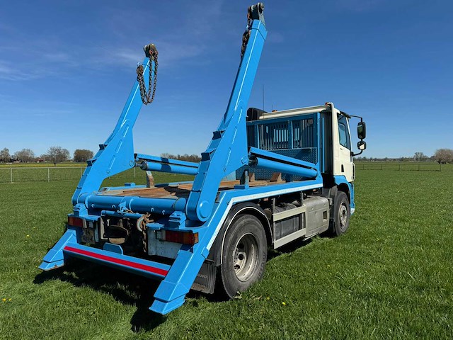 2017 daf cf330 vrachtwagen - afbeelding 16 van  20