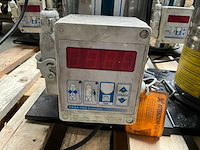 2017 dega pixie vacuüm hopper / feeder (2x) - afbeelding 3 van  5