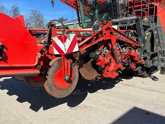 2017 dewulf kwatro gen ii 4-rij bunkerrooier op rupsonderstel aardappelrooier - afbeelding 17 van  72