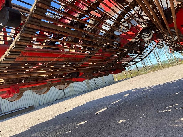 2017 dewulf kwatro gen ii 4-rij bunkerrooier op rupsonderstel aardappelrooier - afbeelding 23 van  72