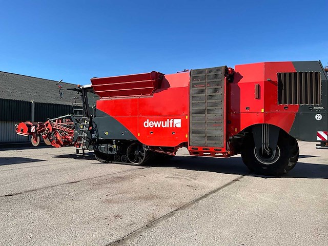 2017 dewulf kwatro gen ii 4-rij bunkerrooier op rupsonderstel aardappelrooier - afbeelding 4 van  72