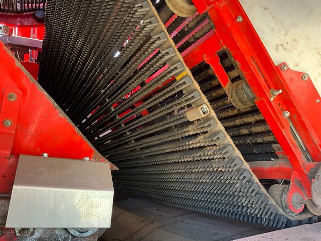 2017 dewulf kwatro gen ii 4-rij bunkerrooier op rupsonderstel aardappelrooier - afbeelding 68 van  72