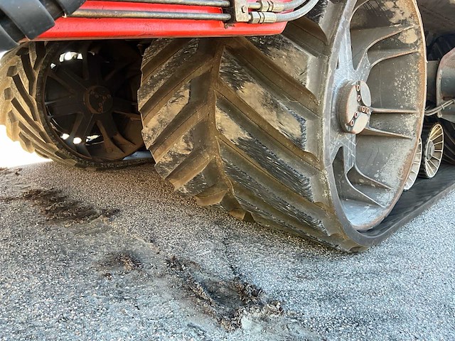 2017 dewulf kwatro gen ii 4-rij bunkerrooier op rupsonderstel aardappelrooier - afbeelding 17 van  43