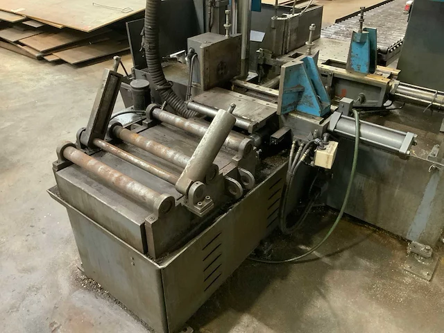 2017 doall c-420nc horizontale automatische bandzaagmachine - afbeelding 12 van  13