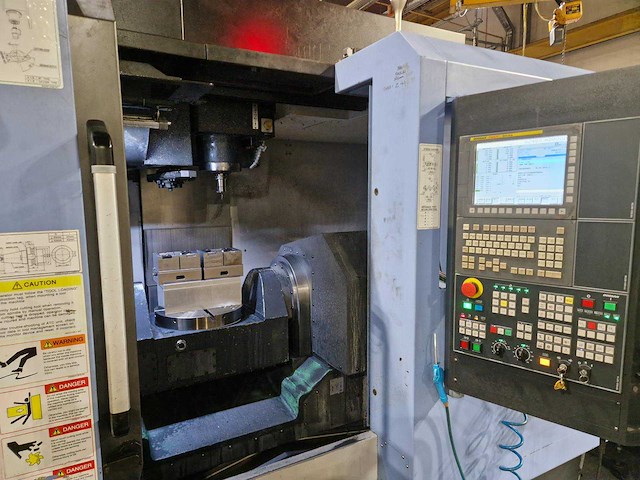 2017 doosan dnm 350/5ax cnc universele machinecentrum - afbeelding 1 van  11