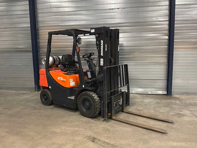 2017 doosan g25gp vorkheftruck - afbeelding 30 van  34