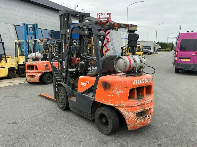 2017 doosan g30g vorkheftruck gas - afbeelding 7 van  12