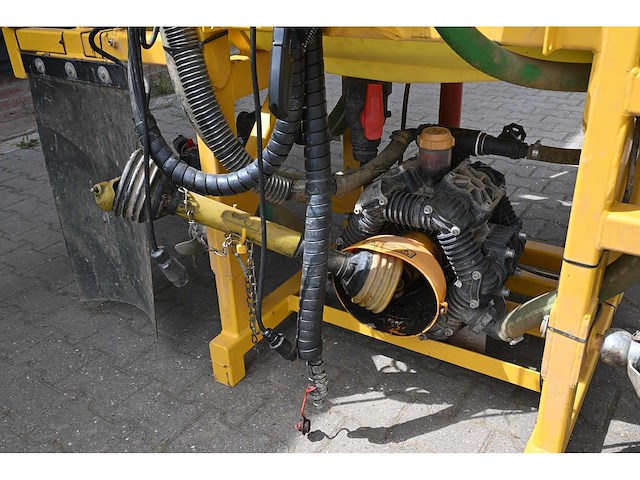 2017 dubex 8-87001 27 meter veldspuit - afbeelding 2 van  16