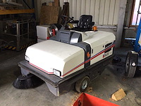 2017 dulevo 90eh zelfrijdende veegmachine - afbeelding 1 van  7