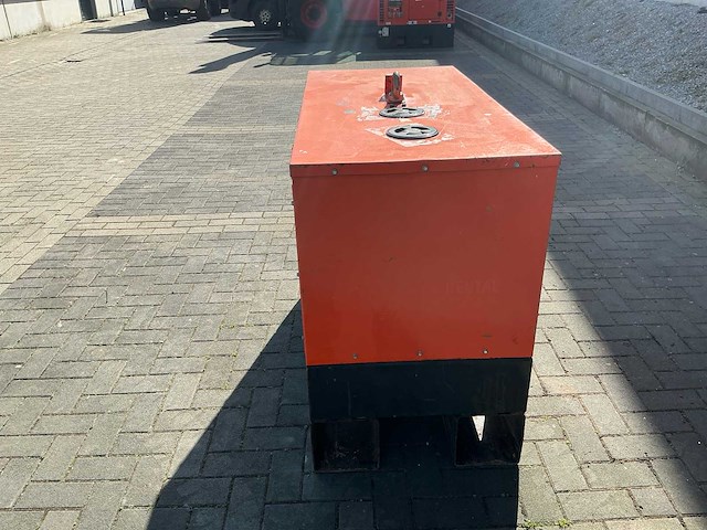 2017 europower eps 113 tde noodstroomaggregaat - afbeelding 2 van  4