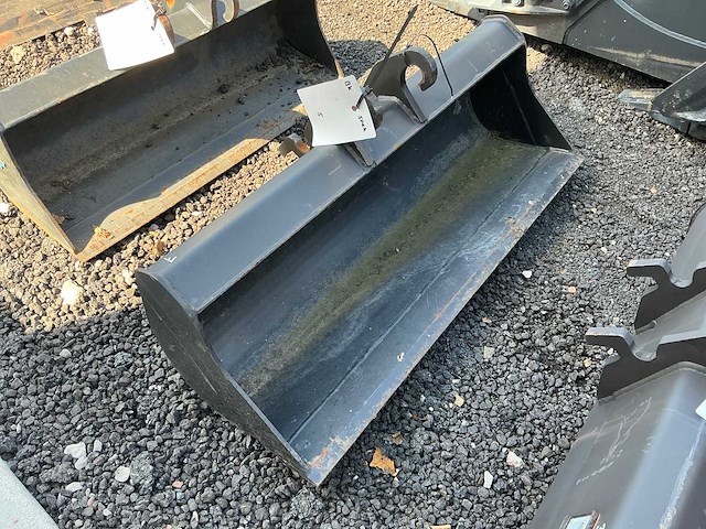 2017 eurosteel graafbak cw 0 - afbeelding 1 van  4