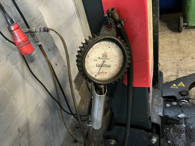 2017 fabbri bl-202b banden de-en montageapparaat - afbeelding 13 van  14