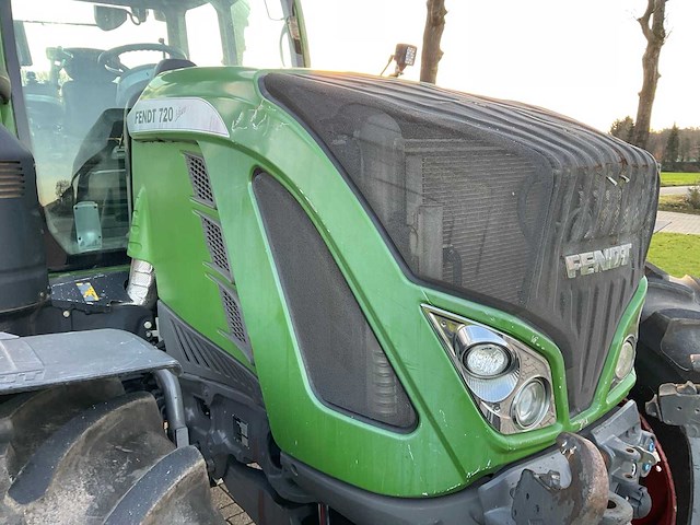 2017 fendt 720 vario s4 vierwielaangedreven landbouwtractor - afbeelding 18 van  50