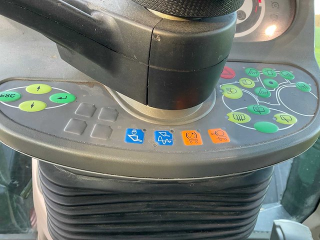 2017 fendt 720 vario s4 vierwielaangedreven landbouwtractor - afbeelding 38 van  50