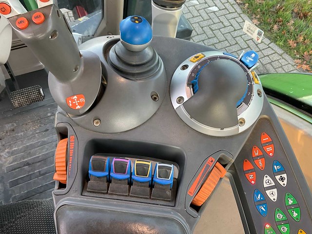 2017 fendt 720 vario s4 vierwielaangedreven landbouwtractor - afbeelding 42 van  50