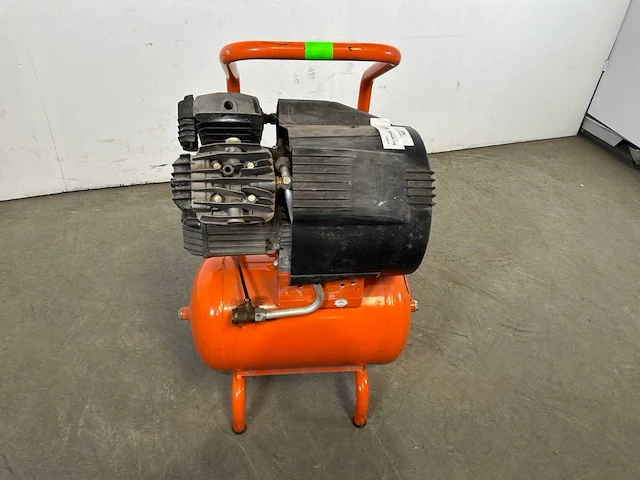 2017 fiac fv 304-20 compressor 400/20l - afbeelding 4 van  8