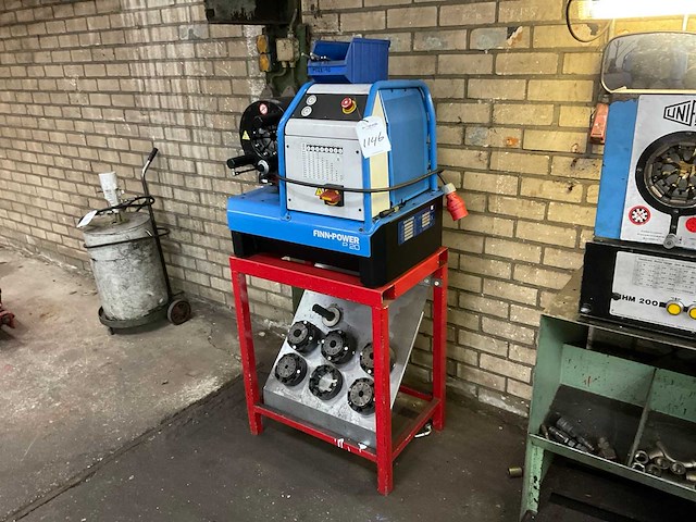 2017 finn power p20 hydraulische slangen pers - afbeelding 1 van  7