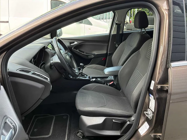 2017 ford focus wagon 1.0 titanium personenauto - afbeelding 19 van  23