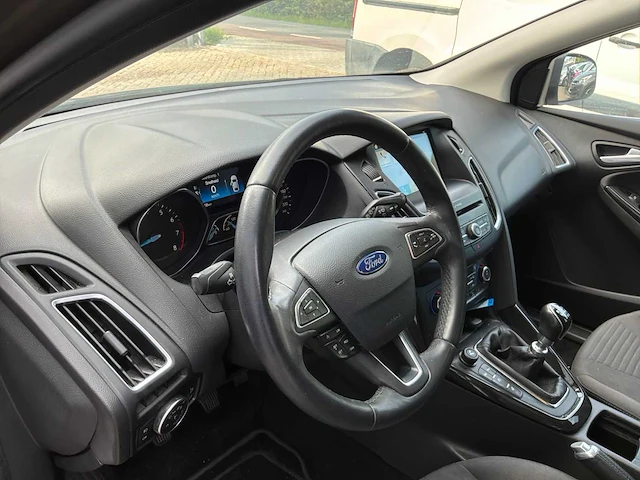 2017 ford focus wagon 1.0 titanium personenauto - afbeelding 20 van  23