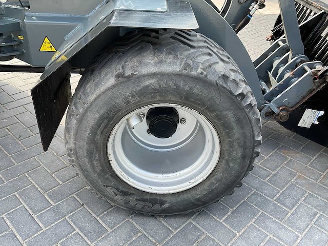 2017 giant v5003 x-tra hd 45+ shovel (c) - afbeelding 9 van  29