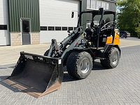2017 giant v5003 x-tra hd 45+ shovel (c) - afbeelding 1 van  29