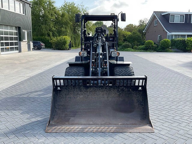 2017 giant v5003 x-tra hd 45+ shovel (c) - afbeelding 28 van  29