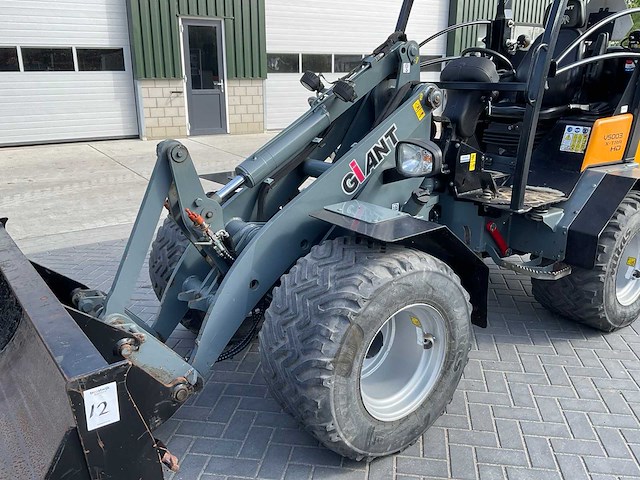 2017 giant v5003 x-tra hd 45+ shovel (c) - afbeelding 29 van  29