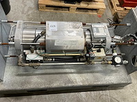 2017 globe gl gas mk 30-40 luchtgedreven gasdrukversterker - afbeelding 4 van  6