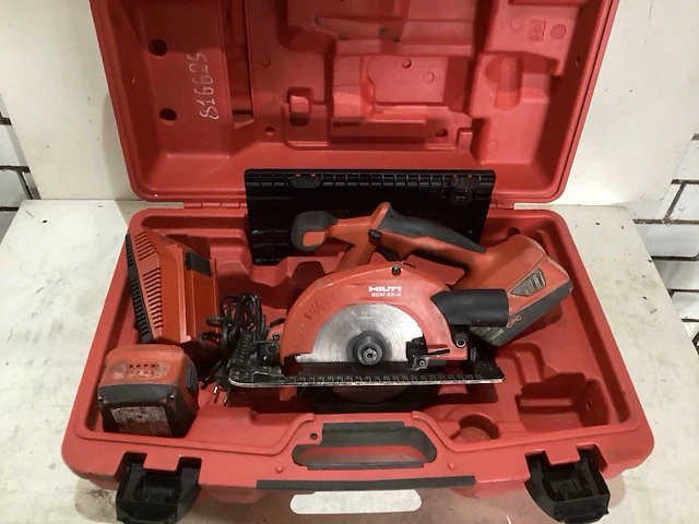 2017 hilti scw 22-a cirkelzaagmachine - afbeelding 1 van  3
