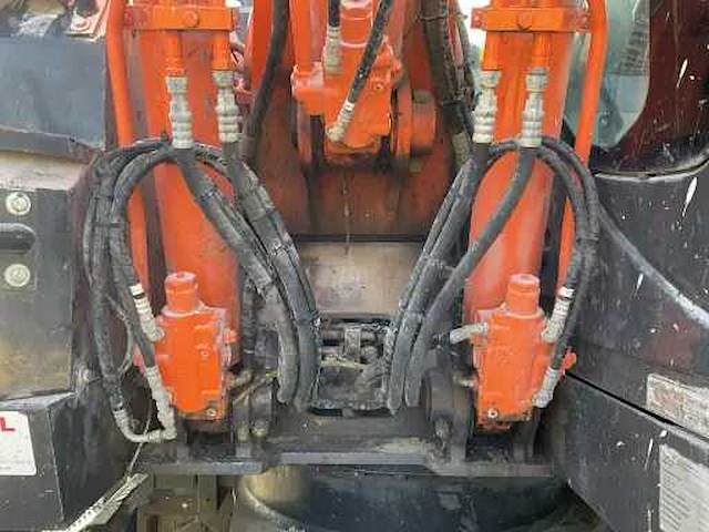 2017 hitachi zaxis 140 w-6 mobiele kraan - afbeelding 28 van  31