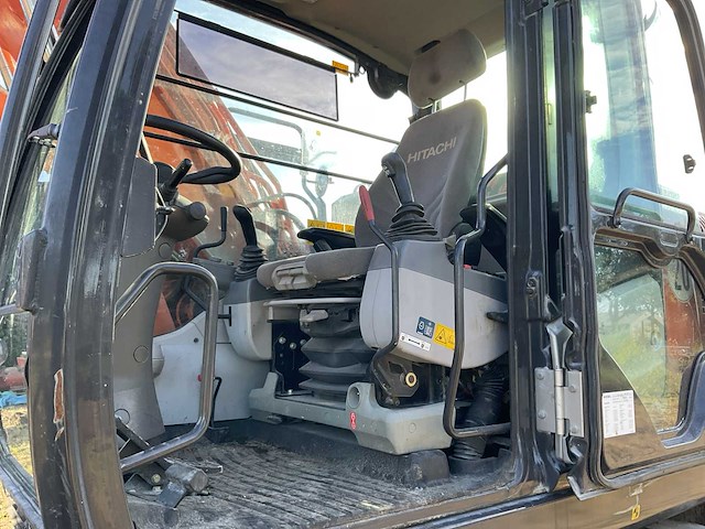 2017 hitachi zaxis 140 w-6 wheeled excavator - afbeelding 17 van  31