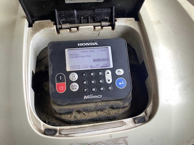 2017 honda hrm3000 robotmaaier - afbeelding 5 van  5