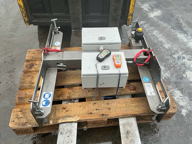 2017 htz dpk 800 e elektrische dakplatenklem 400 kg - afbeelding 1 van  16