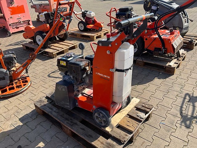 2017 husqvarna fs400lv asfaltzaagmachine / betonzaagmachine - afbeelding 6 van  11
