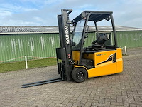 2017 hyundai 18bt-9 vorkheftruck - afbeelding 1 van  13