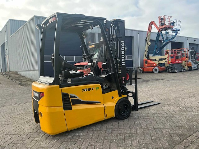 2017 hyundai 18bt-9 vorkheftruck - afbeelding 9 van  13