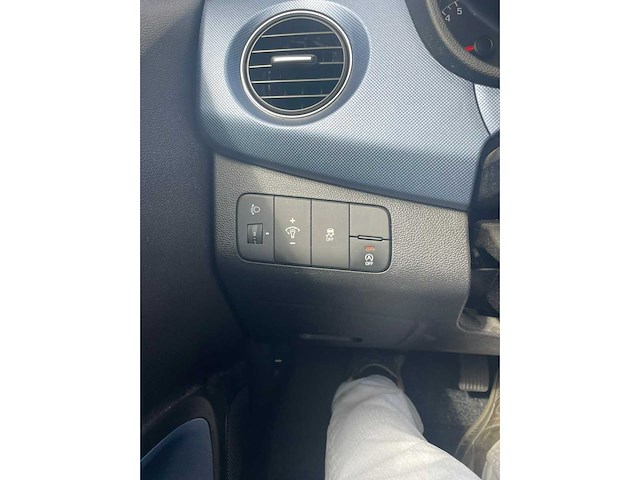 2017 hyundai i10 1.0i i-motion comf. personenauto - afbeelding 5 van  9