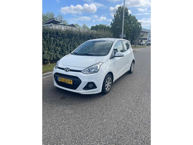 2017 hyundai i10 1.0i i-motion comf. personenauto - afbeelding 1 van  9