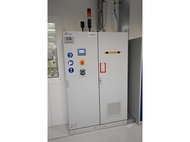 2017 ifg - eltosch grafix glas space unit met benteler aanvoer rollenbaan en uitvoer rollenbaan (c) - afbeelding 9 van  27