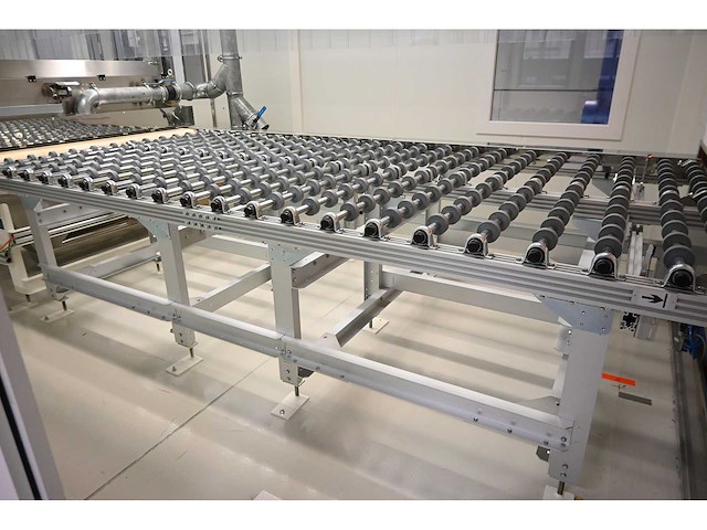 2017 ifg - eltosch grafix glas space unit met benteler aanvoer rollenbaan en uitvoer rollenbaan (c) - afbeelding 17 van  27