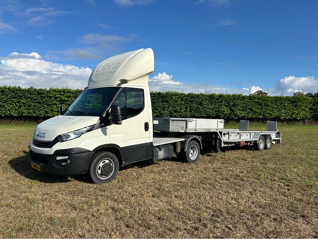 2017 iveco 40c18 bedrijfswagen inclusief veldhuizen be trailer - afbeelding 1 van  24