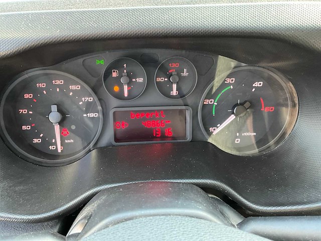 2017 iveco daily 3.0 cng bedrijswagen - afbeelding 14 van  37