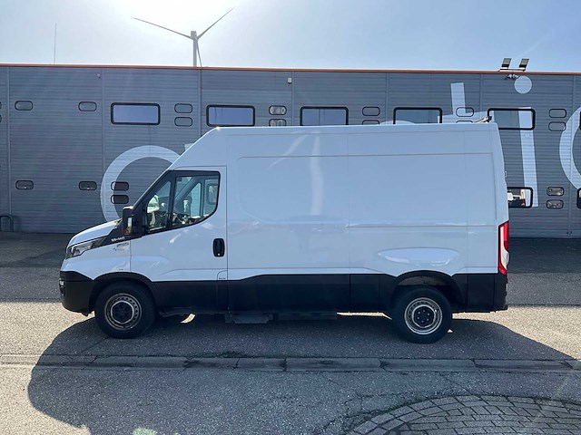 2017 iveco daily 3.0 cng bedrijswagen - afbeelding 12 van  37