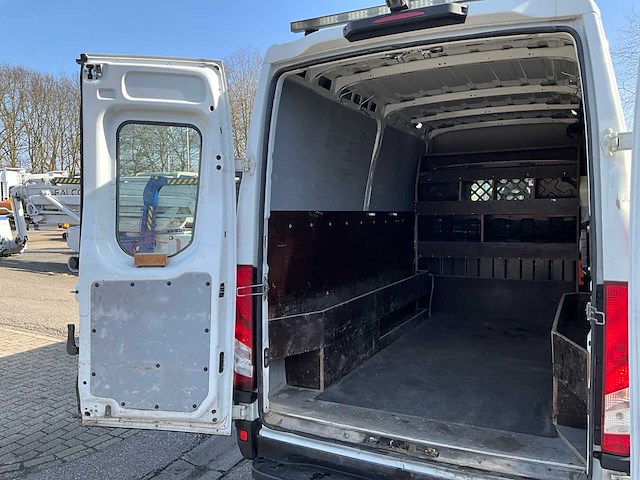 2017 iveco daily 3.0 cng bedrijswagen - afbeelding 26 van  37