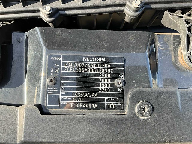 2017 iveco daily 3.0 cng bedrijswagen - afbeelding 31 van  37