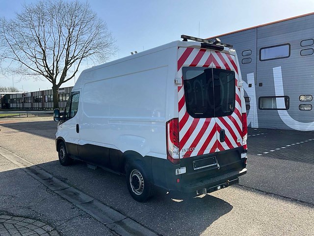2017 iveco daily 3.0 cng bedrijswagen - afbeelding 23 van  37
