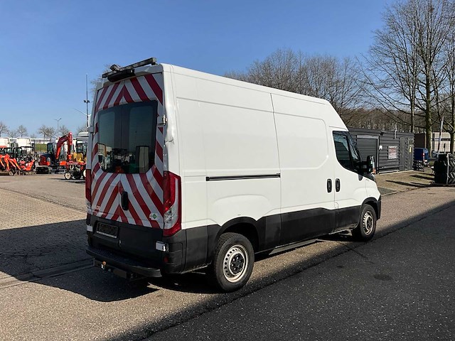 2017 iveco daily 3.0 cng bedrijswagen - afbeelding 33 van  37